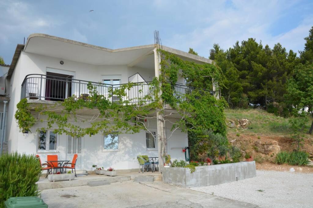 Recommendation for small&young families Duće Exterior foto